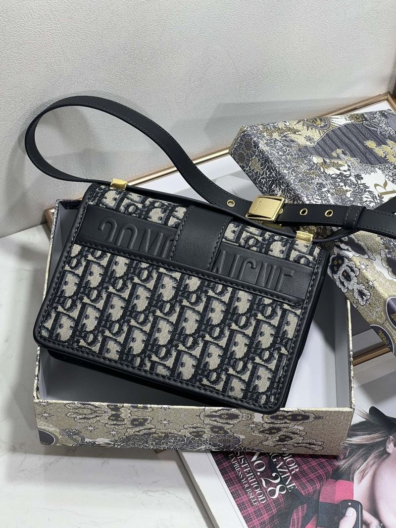 Christian Dior Montaigne Bags